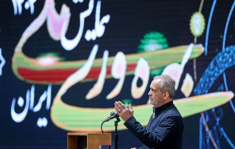 رئیس جمهور: من حق ندارم تصمیمی بگیرم که به مردم صدمه وارد شود