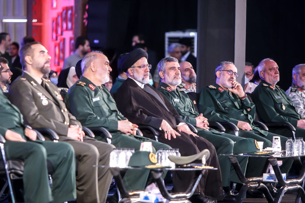 رونمایی موشک راهبردی هایپرسونیک فتاح