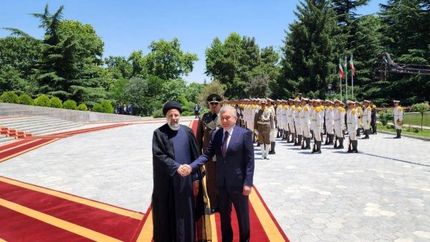 استقبال رسمی رئیس جمهور کشورمان از همتای ازبکستانی انجام شد