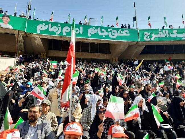 اجتماع ۱۰۰ هزار نفری «سلام فرمانده» در ورزشگاه آزادی تهران