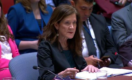 یک مقام آمریکایی: ایران با یک انتخاب رو به روست / آمریکا اعمال حداکثر فشار دیپلماتیک و اقتصادی را ادامه می‌دهد