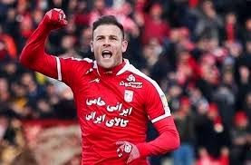 مهاجم ایرلندی پرسپولیس وارد تهران شد/ عکس
