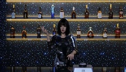 نخستین فروشگاه ربات‌های انسان‌نما در چین افتتاح شد