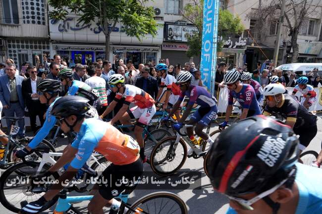 تصاویری از آغاز دور دوم سی و هفتمین دور تور دوچرخه سواری ایران آذربای