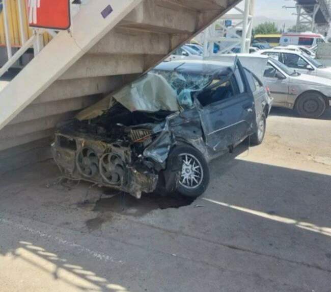 تصاویری از دو تصادف سنگین امروز / باز هم ایربگ‌ها باز نشد