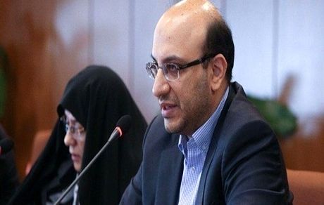 علی‌نژاد: سعادتمند نگران است که چگونه قراردادهای استقلال رسانه‌ای شده است