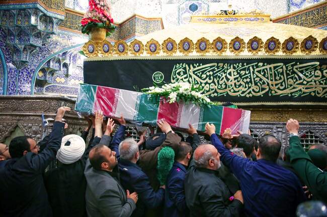 پیکر رئیس جمهور شهید در قم تشییع شد