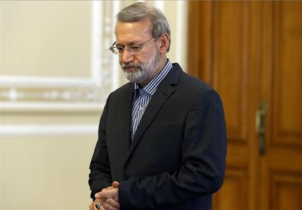 لاریجانی: دولت و مجلس تلاش کنند فشارهای اقتصادی بر مردم کشور کم اثرتر شود 