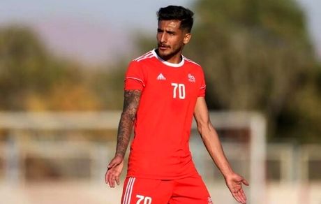 استقلال با مدافع گل‌گهر به توافق رسید