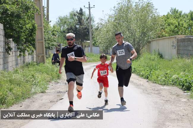 مسابقات دوی صحرانوردی ۴ کیلومتری در ارومیه | تصاویر