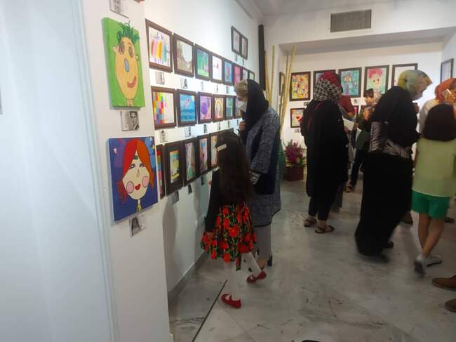 فردا آخرین روز نمایشگاه گروهی نقاشی پرواز با رنگها
