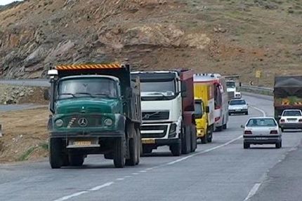 بدلیل عملیات راهسازی، محور ازنا اراک بسته شد