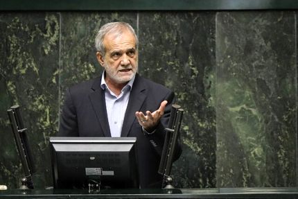 پزشکیان: قیمت تمام شده بنزین ۸ هزار تومان است / بودجه ۱۴۰۴ دسترنج دو ماه کار مستمر دولتمردان است