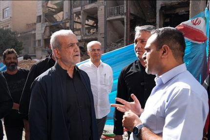 بازدید رئیس جمهور از مناطق و منازل آسیب دیده در جنگ اخیر