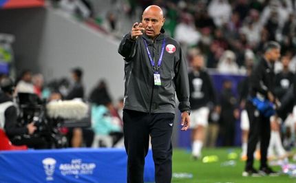 سرمربی اسپانیایی قطر ماندنی شد