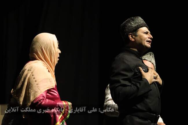 نمایش طنز ترکی «قره پاپاق لوطوسو»