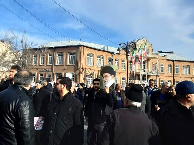 گزارش راهپیمایی سراسری مردم ایران در واکنش به اتفاقات اخیر + تصاویر
