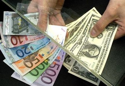 افزایش قیمت دلار و یورو در مرکز مبادله