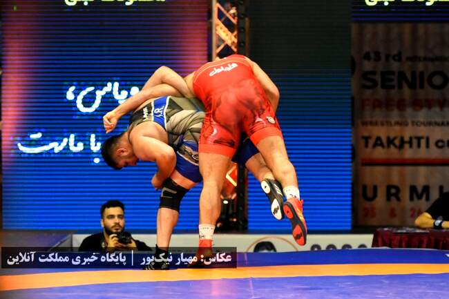 کشتی آزاد جام تختی در ارومیه از لنز دوربین