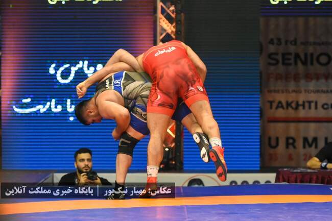 کشتی آزاد جام تختی در ارومیه از لنز دوربین
