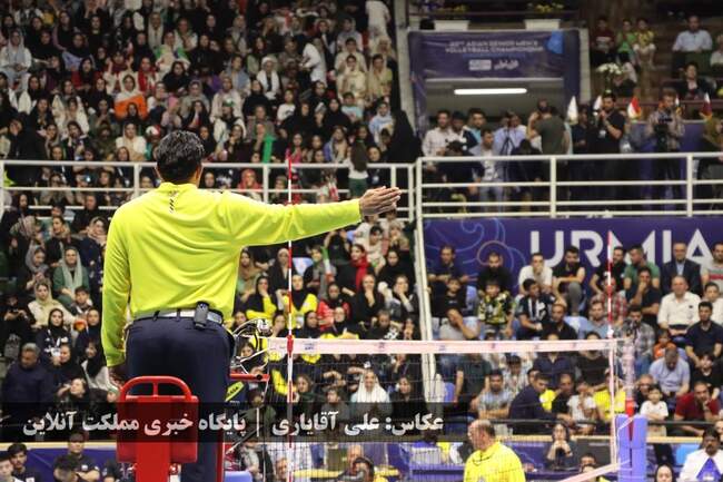 جام ۲۲: دیدار تیم‌های والیبال ایران و هنگ‌کنگ در سالن پر از تماشاگر �