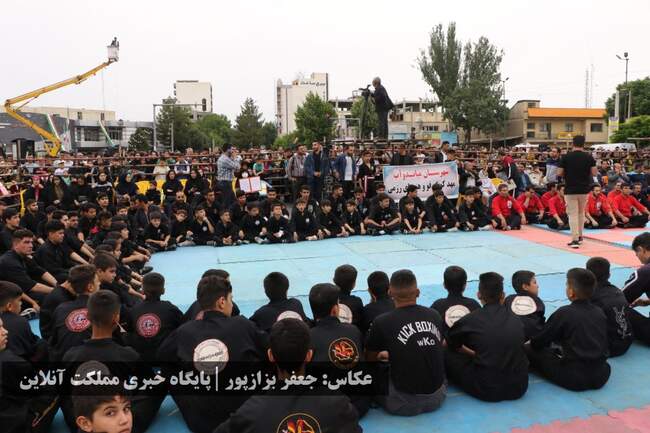 همایش پیاده‌روی خانوادگی و دوچرخه سواری در میاندوآب برگزار شد