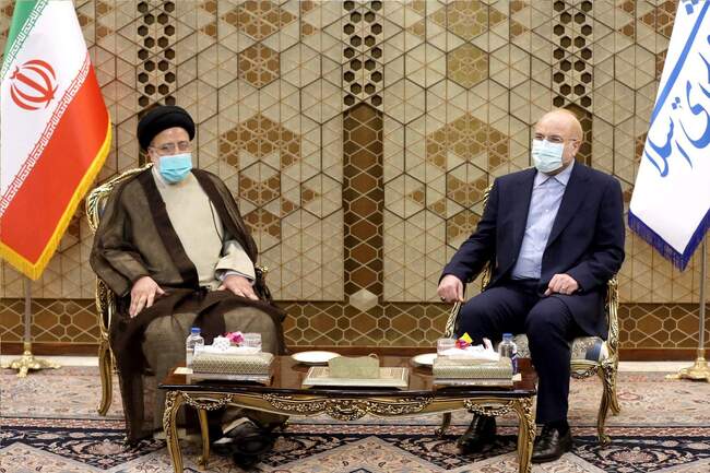 به مناسبت روز مجلس، نشست مشترک مجلس شورای اسلامی و دولت برگزار شد