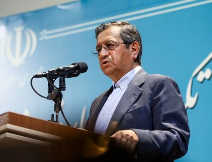 همتی: کسری بودجه خود ریشه اصلی بروز تورم در کشور است