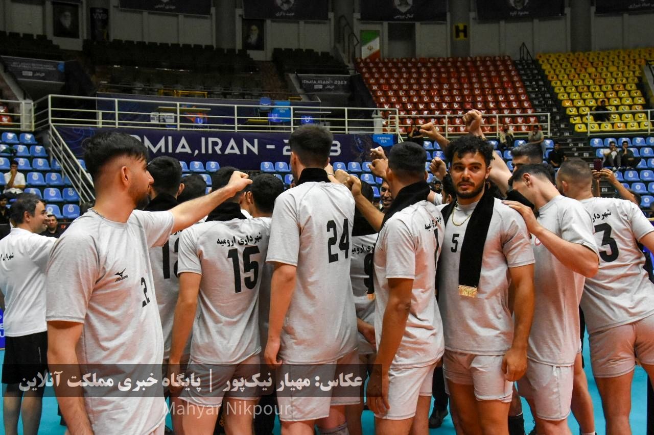 آغاز تمرینات تیم والیبال شهرداری ارومیه برای فصل لیگ برتر ۱۴۰۳