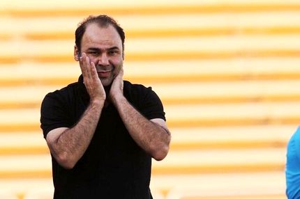 سرمربی صنعت نفت بعد از ۶ بازی برکنار شد