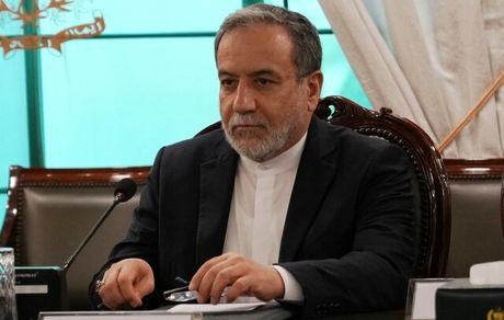 عراقچی: انگلیس به حقوق شهروندان ایرانی احترام بگذارد