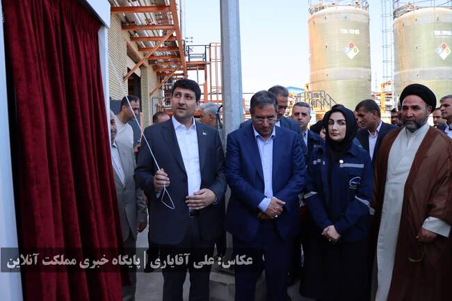واحد توسعه پتروشیمی ارومیه با حضور وزیر ارتباطات افتتاح شد