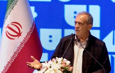 رئیس جمهور: باید به بهترین شدن باور داشته باشیم / با تکیه بر جوانان و نخبگان، مشکلات حل می‌شود