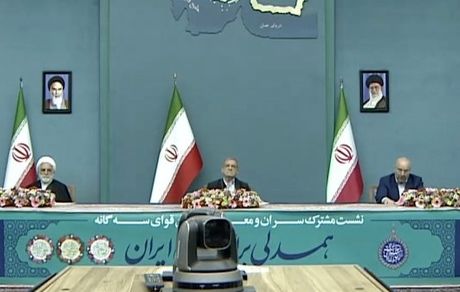 پزشکیان: نگاه ما به قومیت‌ها بر اساس عدالت است / وضعیت اقتصادی قابل قبول نیست