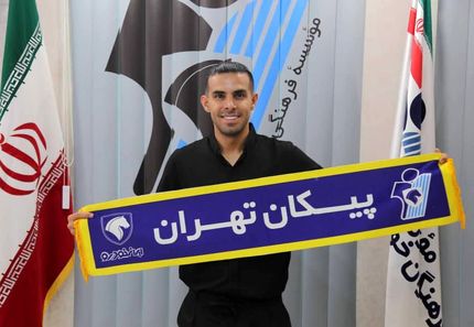 بازیکن تراکتور، پیکان سوار شد