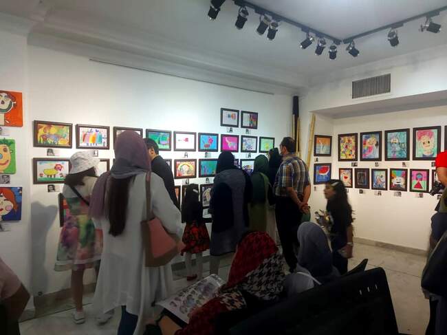 فردا آخرین روز نمایشگاه گروهی نقاشی پرواز با رنگها