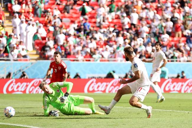 جام جهانی: بازی ایران و ولز از دید لنز دوربین‌ها