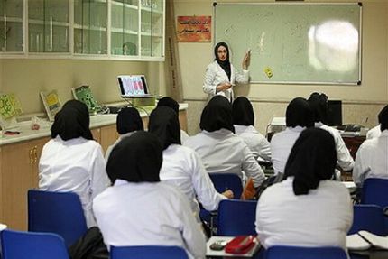 پذیرش دانشجو "صرفا از طریق سوابق تحصیلی" خواست وزارت بهداشت نیست