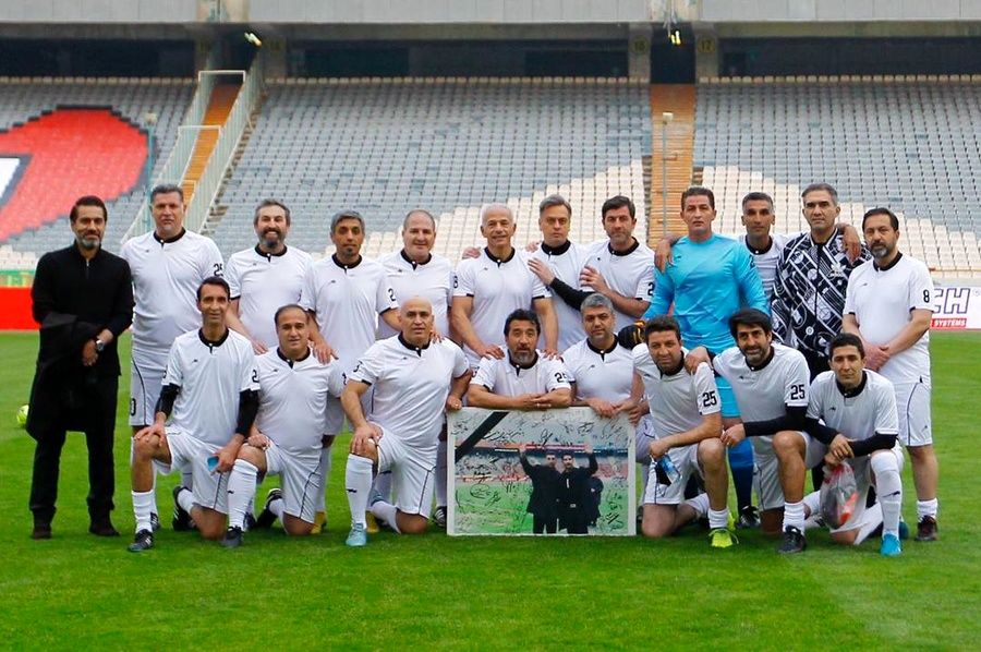 تصاویر دیدار دوستانه منتخب سرخابی و منتخب ۹۸ به یاد انصاریان و میناوند