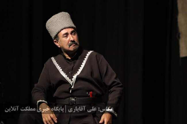 نمایش طنز ترکی «قره پاپاق لوطوسو»