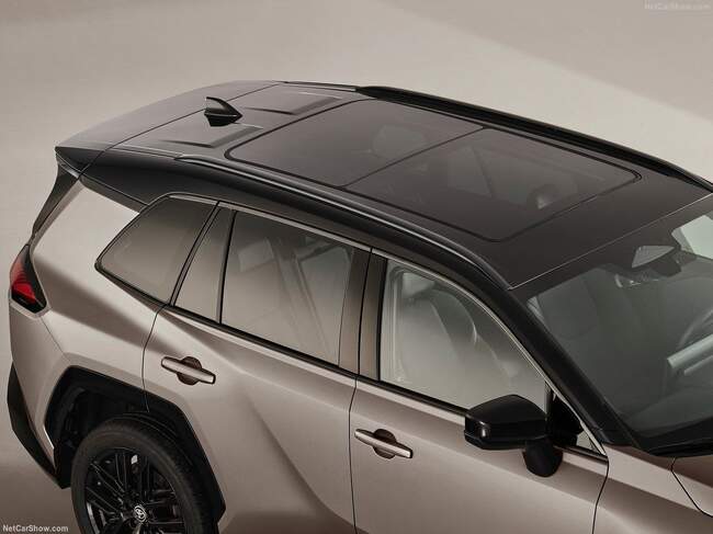 رونمایی تویوتا از نسل جدید RAV4 