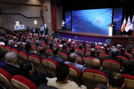 رئیس جمهور: راه‌حل اساسی تغییر در کشور از مسیر خدمات دانشمندان و عالمانی است که دغدغه حل مشکلات ملی را دارند