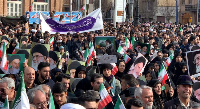 گزارش راهپیمایی سراسری مردم ایران در واکنش به اتفاقات اخیر + تصاویر