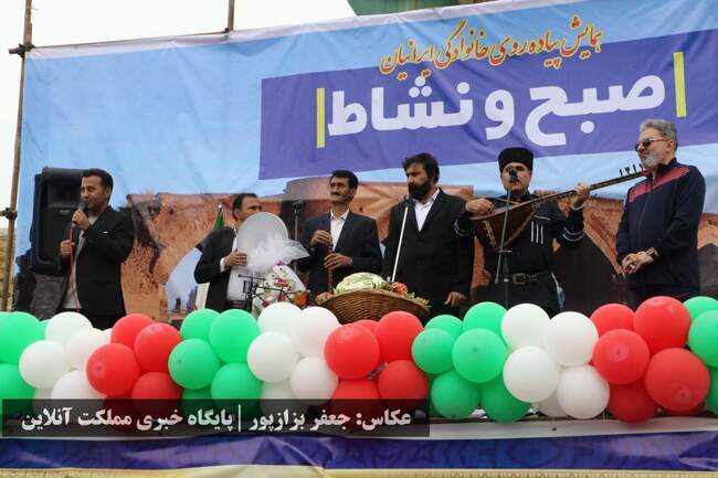 همایش پیاده‌روی خانوادگی و دوچرخه سواری در میاندوآب برگزار شد