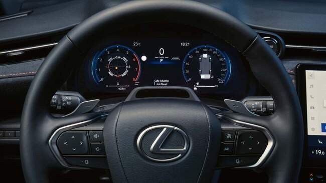 لکسوس LBX معرفی شد