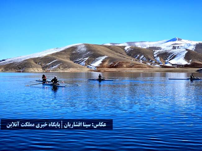 تلاش گرم پاروزنان تیم ملی روئینگ بانوان در سرمای ارومیه + تصاویر