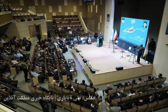 تصاویر | آئین «روز خبرنگار» در استان آذربایجان‌غربی برگزار شد