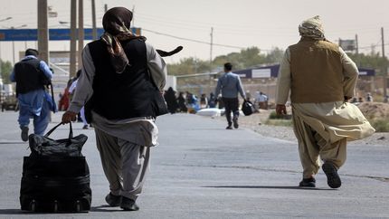 بازگشت هزار و ۱۸۵ تبعه غیرمجاز افغانستانی از گذرگاه دوغارون
