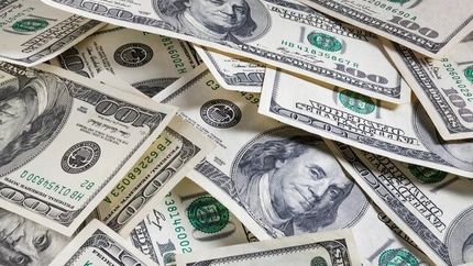 سرانه فروش ارز مسافرتی هوایی دو برابر شد