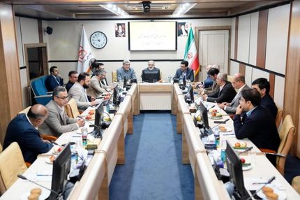 بازدید مدیرعامل بانک مسکن از شرکت‌های زیرمجموعه/ انضباط و شفافیت مالی باید سرلوحه امور قرار گیرد
